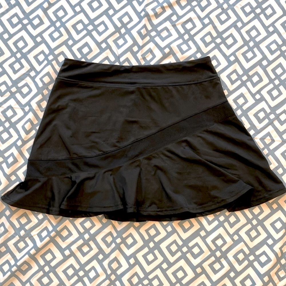 Sporty Black Women's Tennis Skirt
